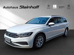 Weiß Gebraucht 2021 VW Passat Kombi | 20.990 € (Fairer Preis)