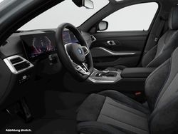 Grau Gebraucht 2024 BMW 330e Kombi | 53.990 €