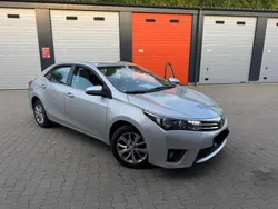 Silber Gebraucht 2014 Toyota Corolla Limousine | 14.000 € (Teuer)