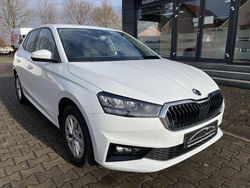 Weiß Gebraucht 2025 Skoda Fabia Selection Limousine | 19.790 € (Guter Preis)