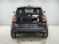 Schwarz uni () schwarz uni () Neu 2025 Fiat 600 La Prima SUV | 27.645 € (Fairer Preis)