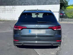 Grau Gebraucht 2019 Audi A4 Premium Kombi | 16.900 € (Teuer)
