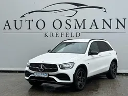 Polarweiss Gebraucht 2021 Mercedes GLC300e AMG line SUV | 37.500 € (Guter Preis)