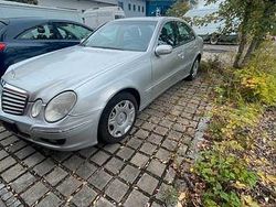 Silber Gebraucht 2007 Mercedes E200 Avantgarde Limousine | 1.890 € (Superpreis)
