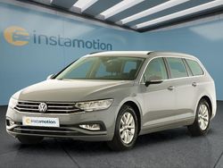 Grau Gebraucht 2022 VW Passat Kombi | 23.349 € (Fairer Preis)