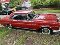 Rot Gebraucht 1962 Mercedes 220 Coupé | 42.500 €