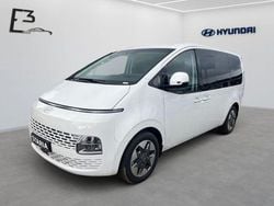 Creamy white Gebraucht 2025 Hyundai Staria Signature Van / Kleinbus | 52.990 € (Guter Preis)