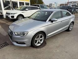 Florettsilber metallic Gebraucht 2016 Audi A3 Ambiente Limousine | 9.499 € (Guter Preis)