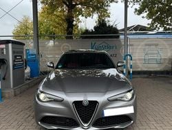 Grau Gebraucht 2017 Alfa Romeo Giulia Veloce Limousine | 22.500 €