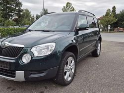 Zelena amazoniamazo gruen Gebraucht 2011 Skoda Yeti Family SUV | 5.200 € (Fairer Preis)