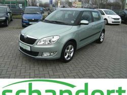 Grün metallic Gebraucht 2011 Skoda Fabia Style Kleinwagen | 9.450 € (Teuer)