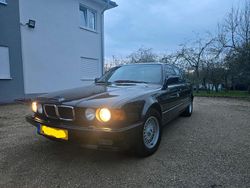 Schwarz Gebraucht 1990 BMW 750 Limousine | 21.500 €