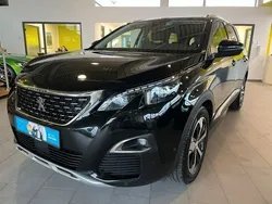Schwarz Gebraucht 2020 Peugeot 5008 Allure Van / Kleinbus | 16.995 € (Fairer Preis)