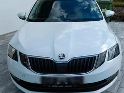 Weiß Gebraucht 2017 Skoda Octavia Kombi | 11.999 € (Fairer Preis)