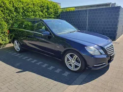Blau Gebraucht 2012 Mercedes E200 Kombi | 6.890 € (Fairer Preis)