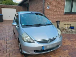 Silber Gebraucht 2007 Honda Jazz Kleinwagen | 2.200 € (Etwas zu teuer)
