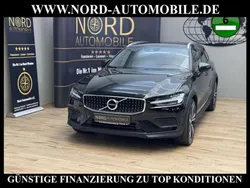 Black solid Gebraucht 2020 Volvo V60 CC Pro Kombi | 28.890 € (Guter Preis)