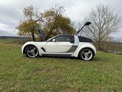 Weiß Gebraucht 2004 Smart Roadster Cabrio | 5.150 € (Fairer Preis)