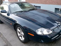 Blau Gebraucht 2001 Jaguar XK8 Coupé | 7.300 €