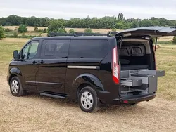Schwarz Gebraucht 2017 Ford Tourneo Custom Van / Kleinbus | 21.900 €