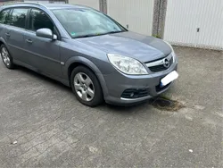 Grau Gebraucht 2006 Opel Vectra Kombi | 1.350 € (Guter Preis)