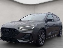 Grau Gebraucht 2024 Ford Focus ST-Line X Kombi | 23.790 € (Guter Preis)