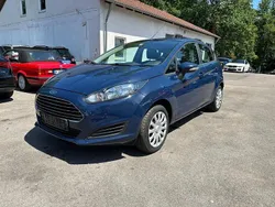 Blau Gebraucht 2015 Ford Fiesta Trend Kleinwagen | 5.700 € (Fairer Preis)