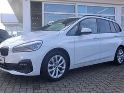 Alpinweiß uni Gebraucht 2022 BMW 218 Gran Tourer Advantage Van / Kleinbus | 22.490 € (Etwas zu teuer)
