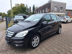 Schwarz Gebraucht 2009 Mercedes 180 Limousine | 4.999 € (Fairer Preis)