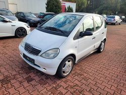 Weiß Gebraucht 2000 Mercedes A140 Classic Limousine | 1.400 € (Fairer Preis)