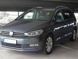 Grau Gebraucht 2017 VW Touran Highline Van / Kleinbus | 15.750 € (Fairer Preis)