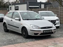 Silber Gebraucht 2001 Ford Focus Kleinwagen | 2.800 € (Etwas zu teuer)
