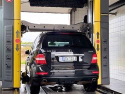 Schwarz Gebraucht 2009 Mercedes ML320 SUV | 12.499 € (Etwas zu teuer)
