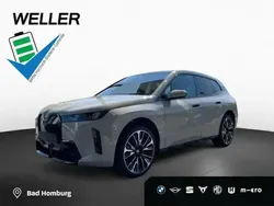 Dune grey metallic (grau) Neu 2025 BMW iX Competition Edition SUV | 94.490 € (Teuer)
