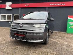 Grau Gebraucht 2022 VW Multivan Life Van | 34.999 € (Fairer Preis)