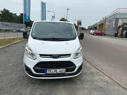 Weiß Gebraucht 2016 Ford Transit Custom Trend Van / Kleinbus | 16.750 € (Teuer)