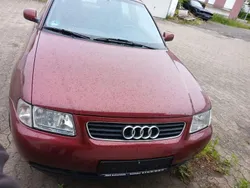 Rot Gebraucht 1998 Audi A3 Ambiente Kleinwagen | 999 € (Fairer Preis)