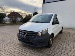 Weiß Gebraucht 2022 Mercedes Vito Van / Kleinbus | 16.500 €