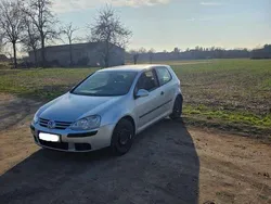 Grau Gebraucht 2004 VW Golf IV Kleinwagen | 2.500 € (Fairer Preis)