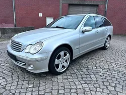 Grau Gebraucht 2005 Mercedes C220 Kombi | 4.150 € (Etwas zu teuer)