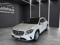 Weiß Gebraucht 2018 Mercedes GLA180 Urban SUV | 20.990 € (Guter Preis)