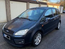 Grau Gebraucht 2006 Ford Focus Trend Limousine | 1.650 € (Fairer Preis)