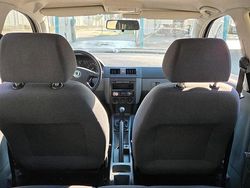 Silber Gebraucht 2002 Skoda Fabia Kleinwagen | 1.250 € (Fairer Preis)