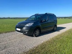 Grau Gebraucht 2016 Citroën Berlingo Van / Kleinbus | 9.400 € (Fairer Preis)