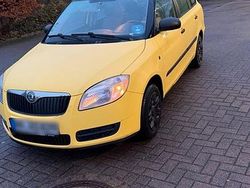 Gelb Gebraucht 2009 Skoda Fabia Kombi | 1.600 € (Fairer Preis)