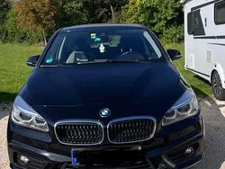 Schwarz Gebraucht 2016 BMW 220 Active Tourer Van / Kleinbus | 14.700 € (Fairer Preis)