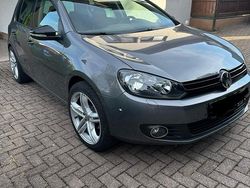 Grau Gebraucht 2012 VW Golf VI Match Kleinwagen | 3.900 € (Superpreis)