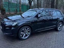 Mythosschwarz metallic Gebraucht 2023 Audi Q7 S-Line SUV | 64.500 € (Teuer)