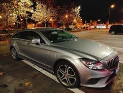 Grau Gebraucht 2015 Mercedes CLS250 Shooting Brake Kombi | 12.300 € (Guter Preis)