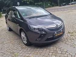 Grau Gebraucht 2012 Opel Zafira Tourer Van / Kleinbus | 10.900 €